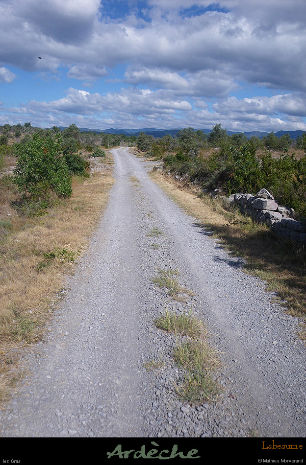 20100727_labeaume_grasrespeyrefit2