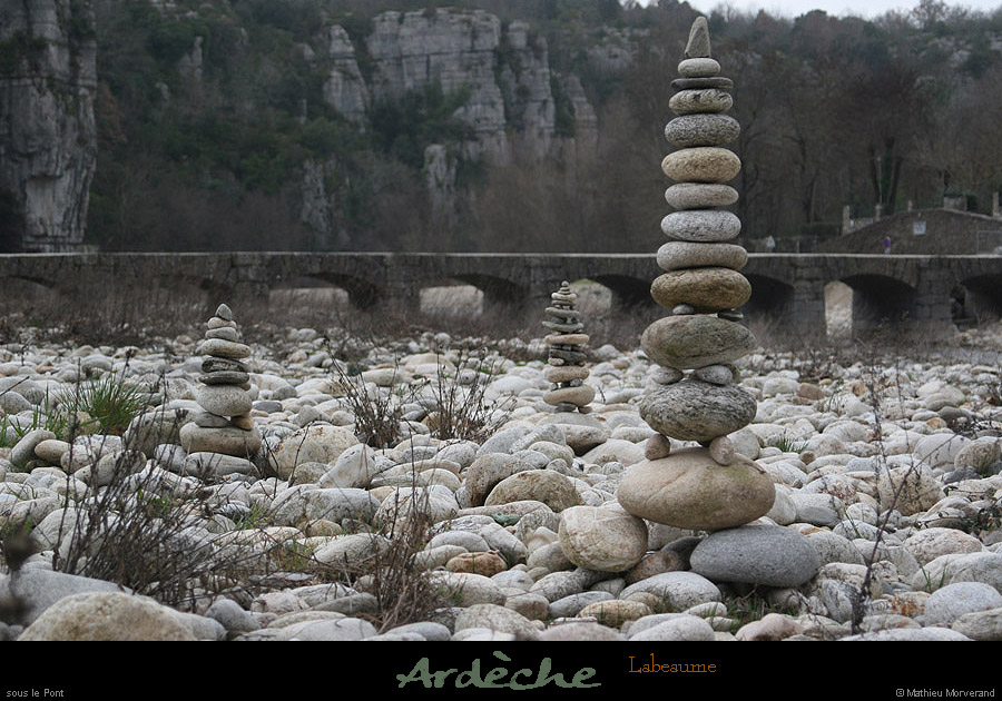 20100321_pontlabeaume_cairn2