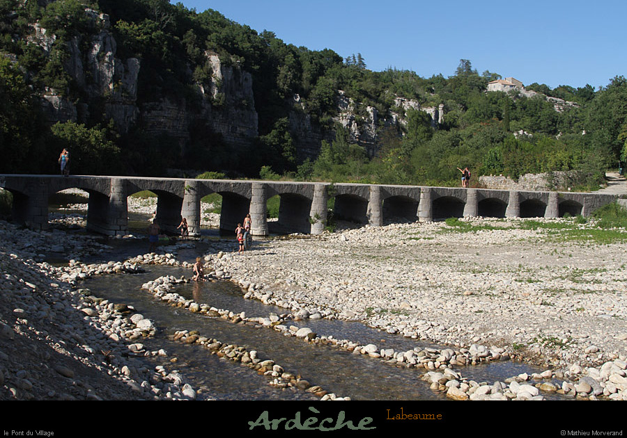 20110731_labeaume_pontsubmesible2