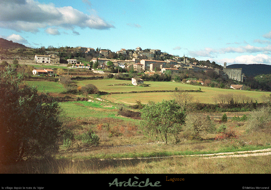 20021019_lagorce_egliseetvillage_12