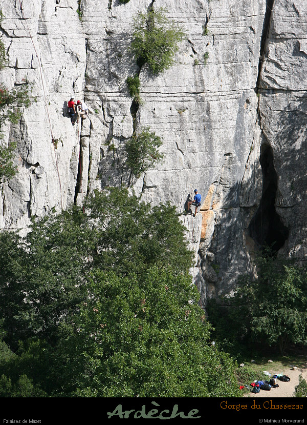 20051002_casteljau_falaise_grimpeurs