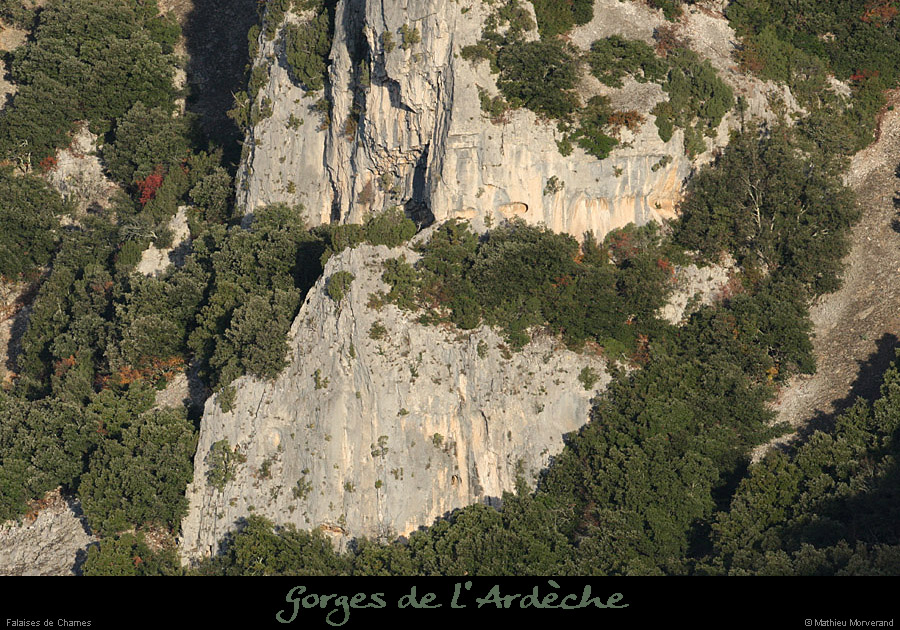 20101113_falaisesaudessusdechames
