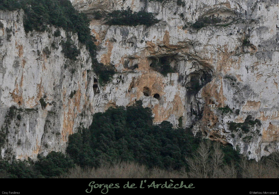 20081219_5fenetres_falaise