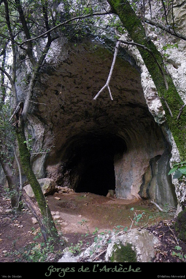 20110112_viregeodan_grotte4entree