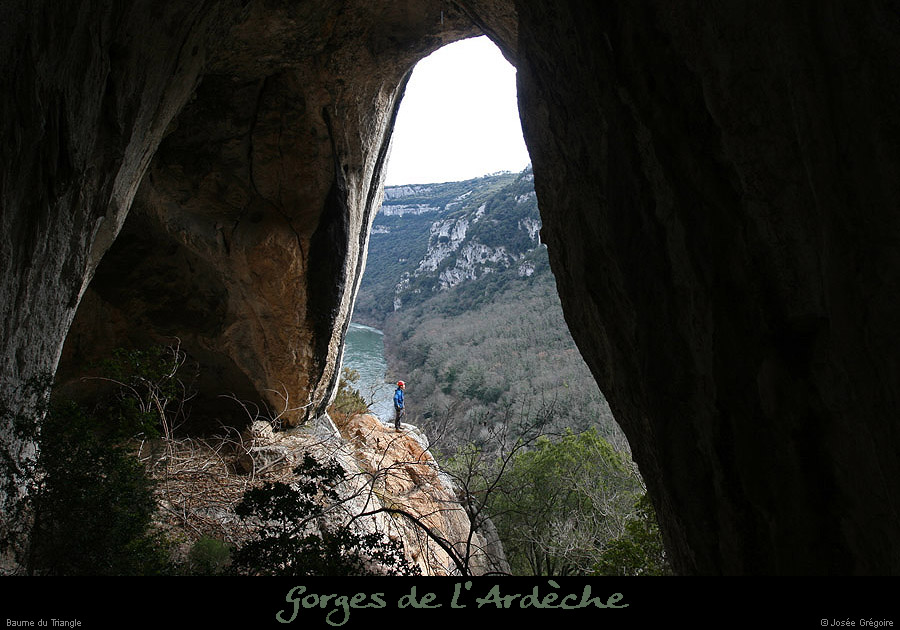 20100220_grottetriangle_est08