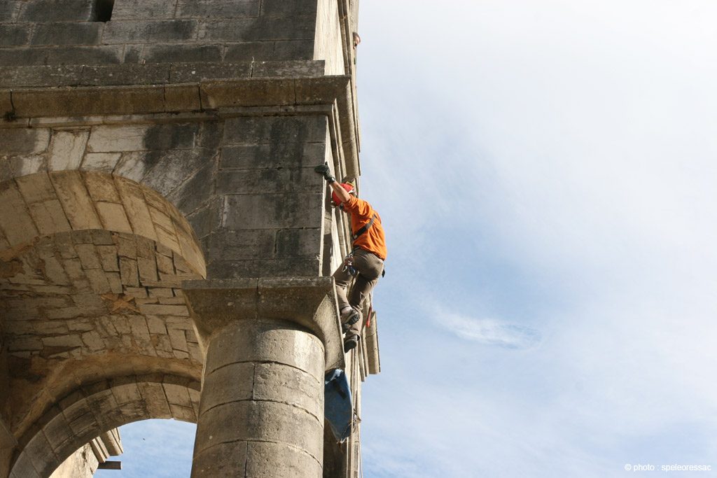 20090707_nettoyageclocherlabeaume22
