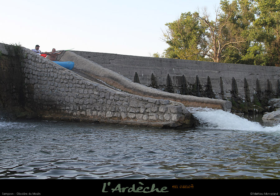 20110821_canoeardeche_glissieremoulinsampzon