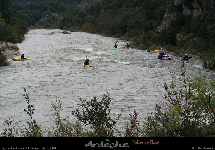 20111106_ibie_aval_barragemoulindenoe_kayaks