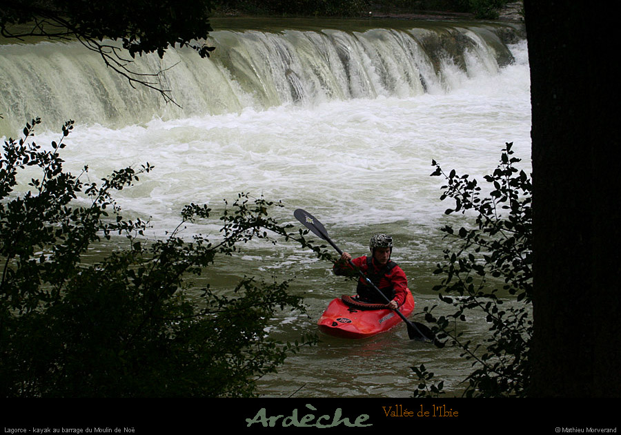 20111106_ibie_barragemoulindenoe_kayaks3