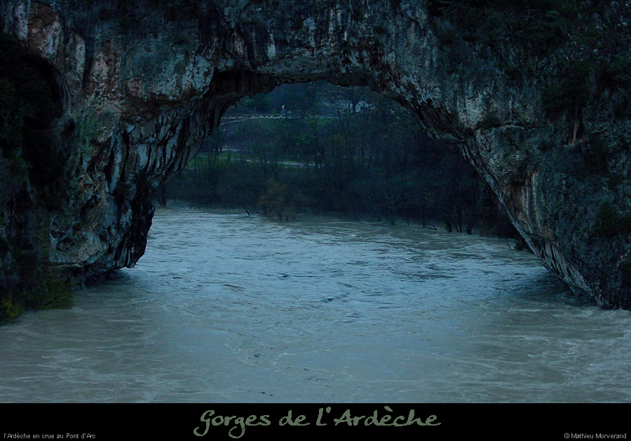 20021124_pontdarcparlaval_5