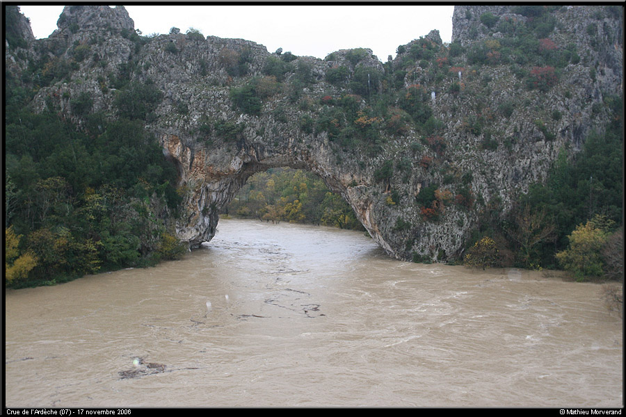 20061117_crue_ardeche_01