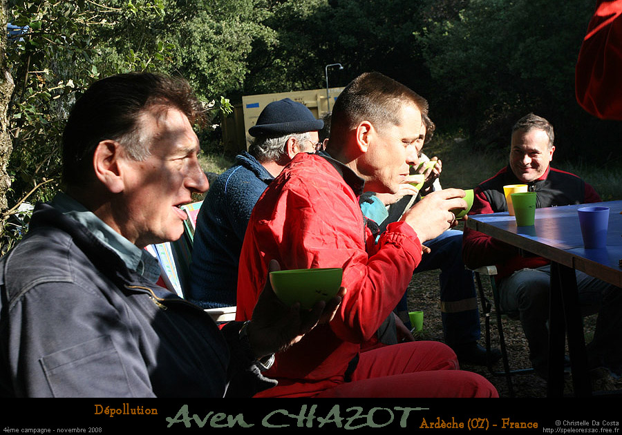 chazot0811_log05mm