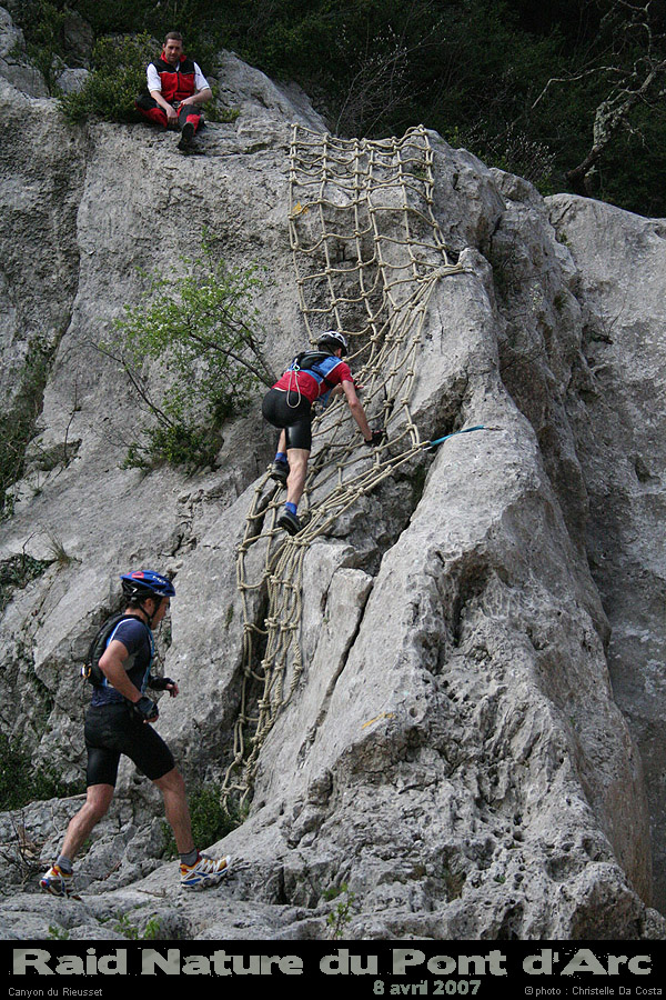 raidpa07_10_007