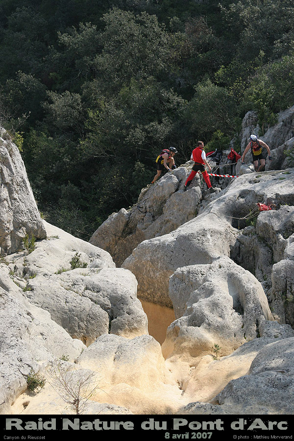 raidpa07_10_215
